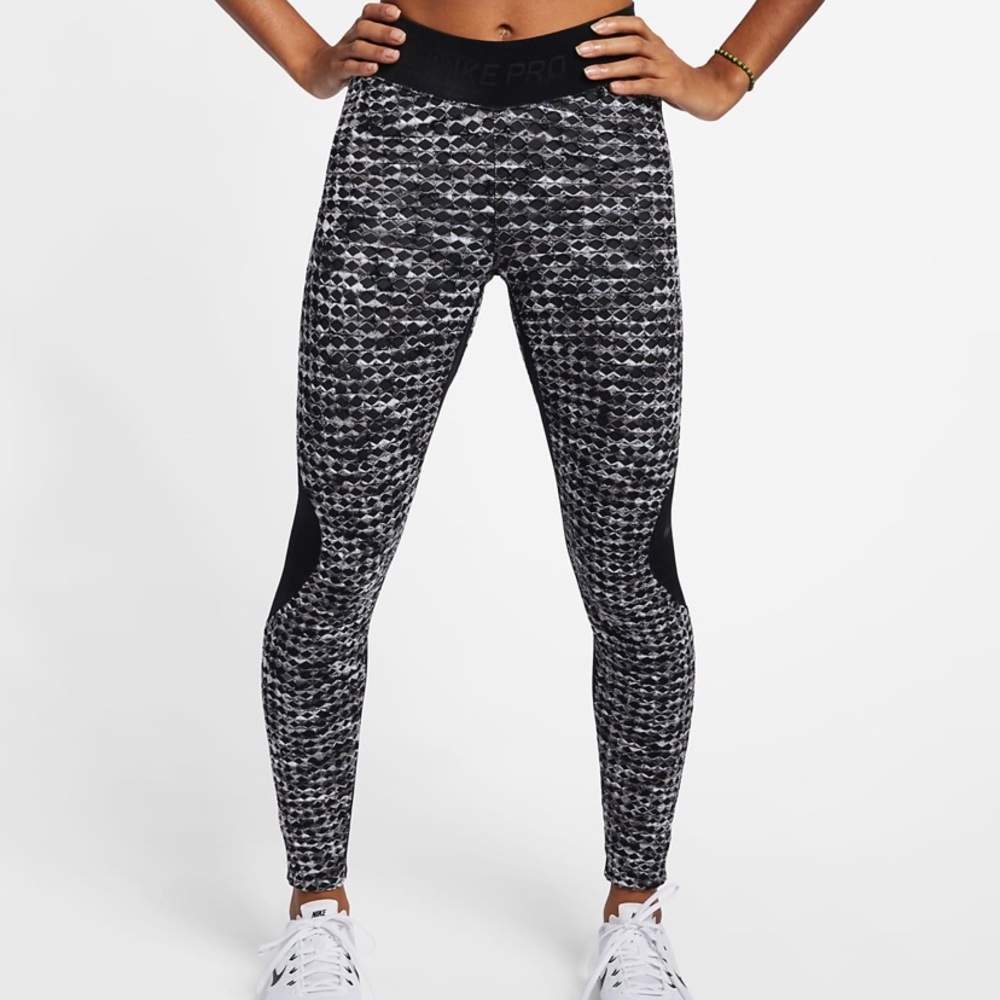 NWT Nike Pro Hyperwarm Leggings